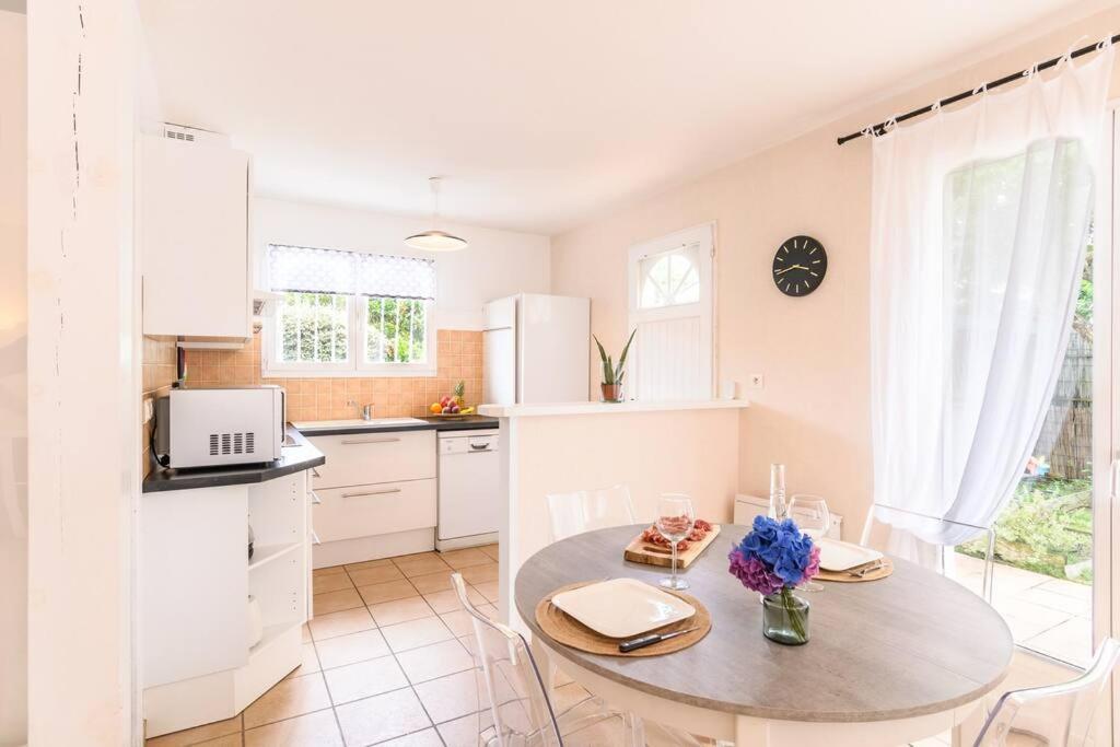 ביסקארוס New Charmante Maison Proche Ocean מראה חיצוני תמונה